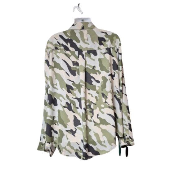 Torrid Georgette Relaxed Shirt Camo Long Sleeve Collared Women's Plus Size 1X - Picture 4 of 11